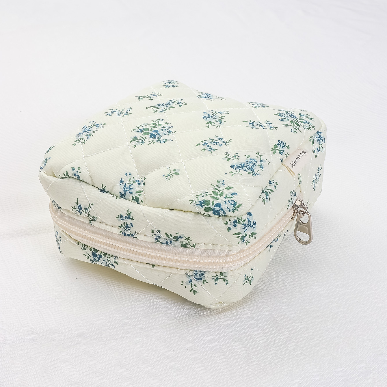 Customized Cotton Cosmetic Bag Niche Portable Toiletry Cosmetics Bag Floral Ins Cute Quilted Lipstick Bag Two-Piece Set