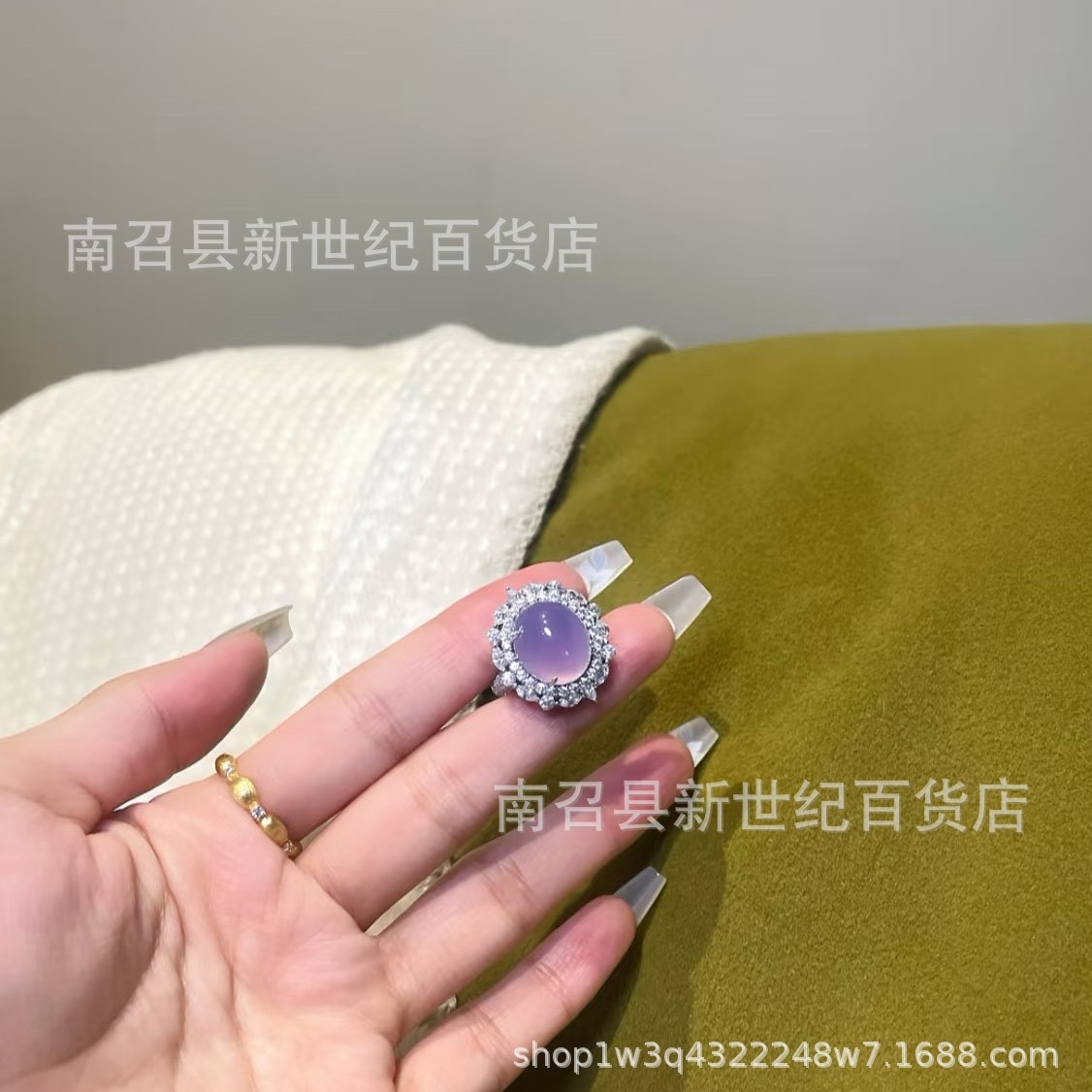 Natural high ice purple chalcedony agate chalcedony lady pigeon egg ring light luxury inlay high sense factory direct sales
