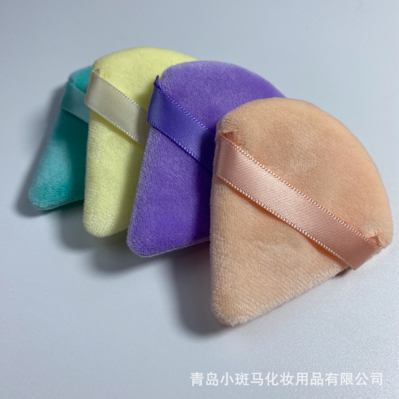 Spot triangular puff fan-shaped short velvet dry puff Crystal velvet triangular puff honey powder powder powder puff manufacturers straight hair