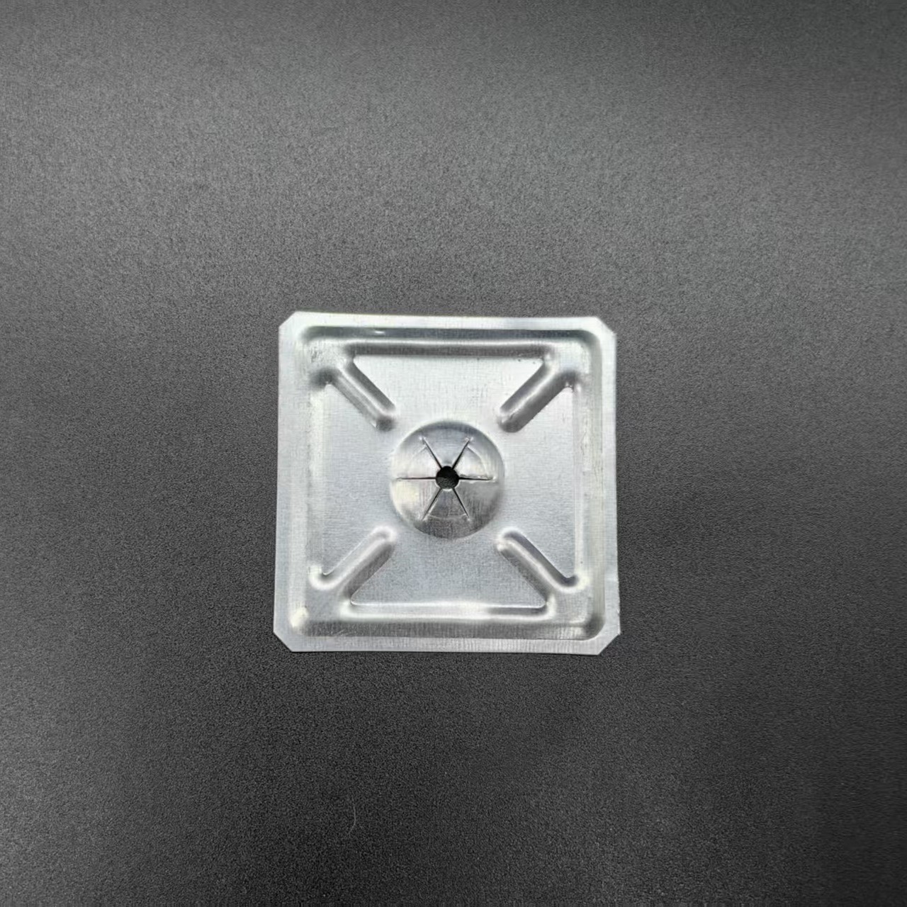 Insulated Self-Locking Pressure Plate Pins and Washers, Non-Returnable Locking Galvanized Iron Locking Plates, Wholesale, Heat Insulation, High Temperature Resistant