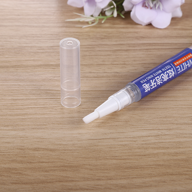 Factory direct wholesale WHITE dazzle bright teeth cleaning pen rotating beautiful tooth Pen tooth pen gel tooth pen