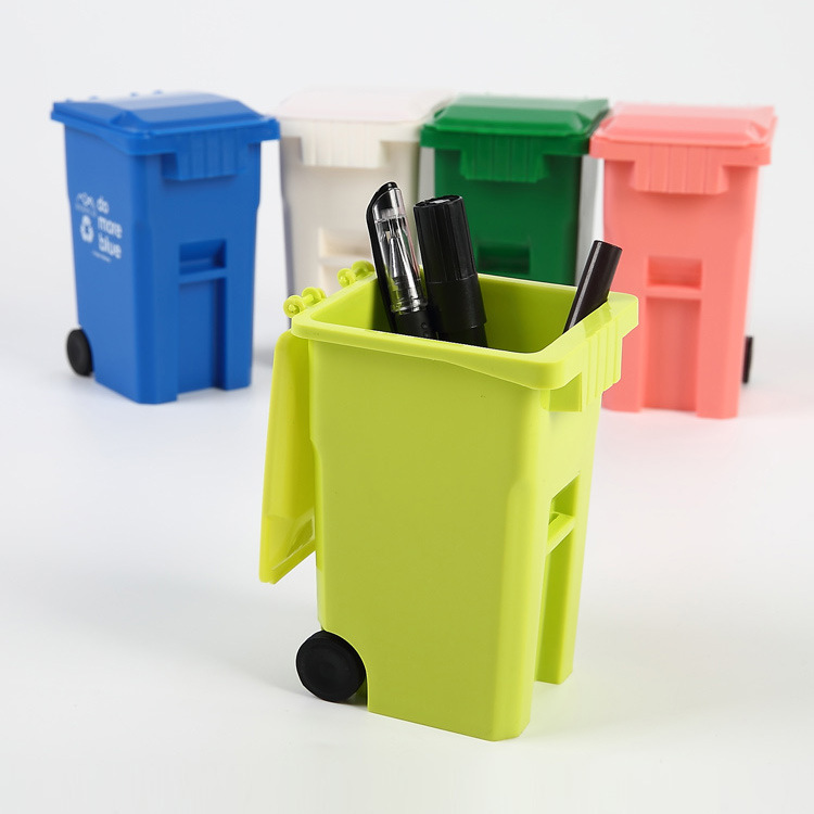 Factory wholesale creative multi-functional desktop plastic storage bucket fashion mini trash can sundries holder Pen Holder