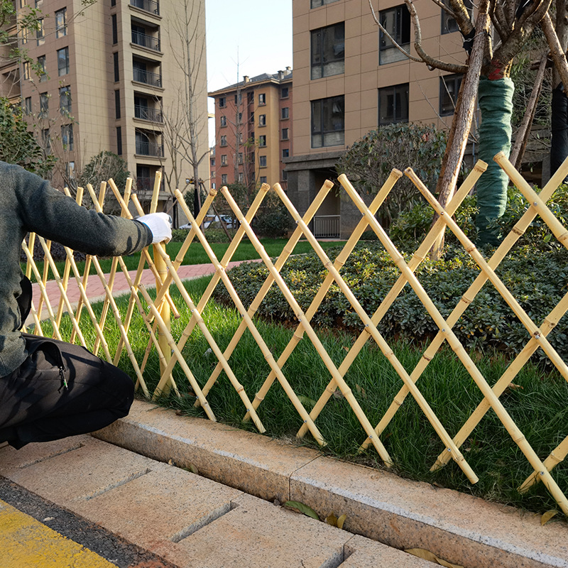 Retractable Bamboo Courtyard Greening Guardrail Outdoor Garden Vegetable Garden Bamboo Fence Garden Decoration Beautiful Village Fence Railing