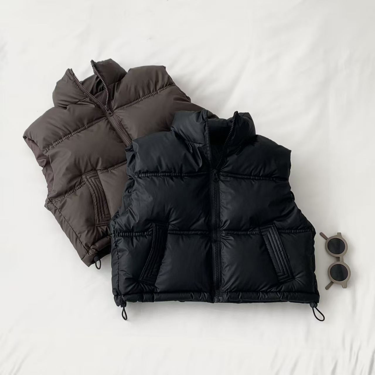New Autumn and Winter Kidsren's Stand-Up Collar down Jacket Vest for Boys and Girls, Medium and Large Kidsren's Casual Thickeneded Lambskin Vest