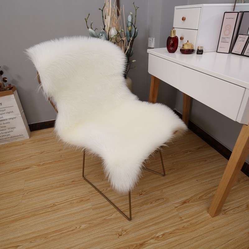 Modern Simple Plush Carpet Bedside Mat Full Shop Living Room Coffee Table Sofa Mat Imitation Wool Window Decoration