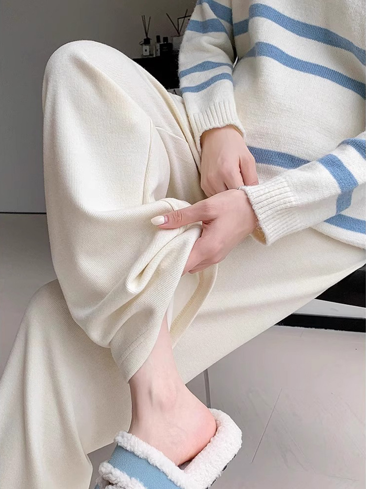 Maternity Pants for Autumn and Winter 2025, New Versatile Soft Towel Pants with Belly Support, Wide-Leg Maternity Pants for Autumn Wear