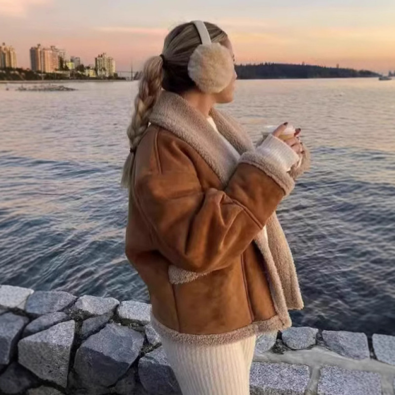 Cross-border 2025 autumn and winter women's American retro woolen coat fur coat women's jacket fashion exterior