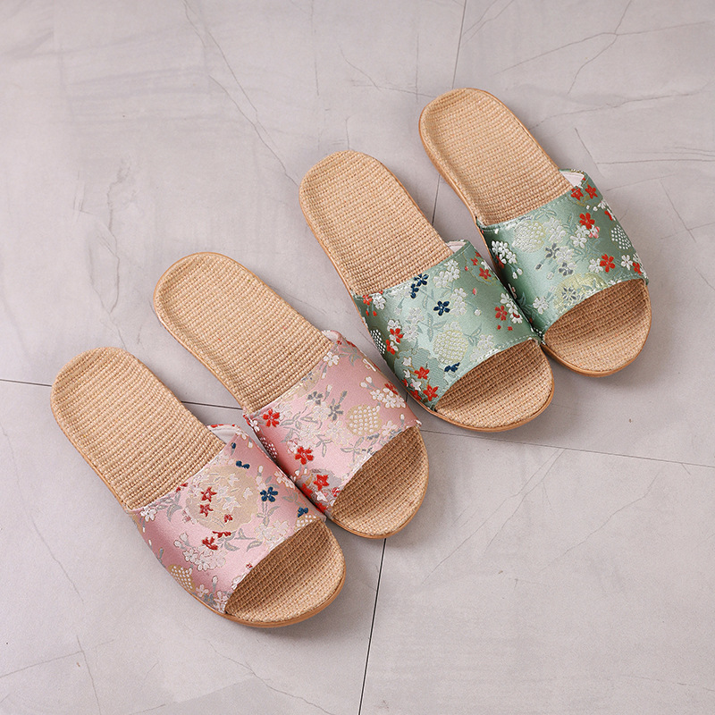 Guofeng embroidered linen slippers high sense lovers spring four seasons home non-slip opening factory direct a generation of hair