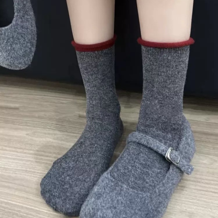 It’S My Favorite Dish~Retro Cool Feeling~Curled Contrasting Color Socks for Women Autumn and Winter Wool Socks Warm Pile Socks