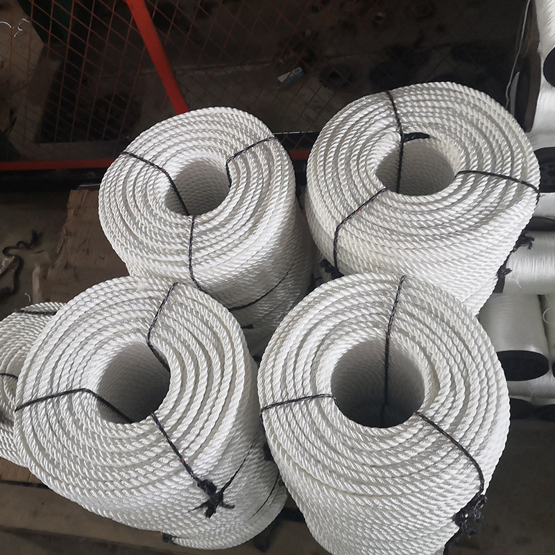 Manufacturers produce high-strength color polyester greenhouse binding rope Marine PP polypropylene polymer three-strand rope