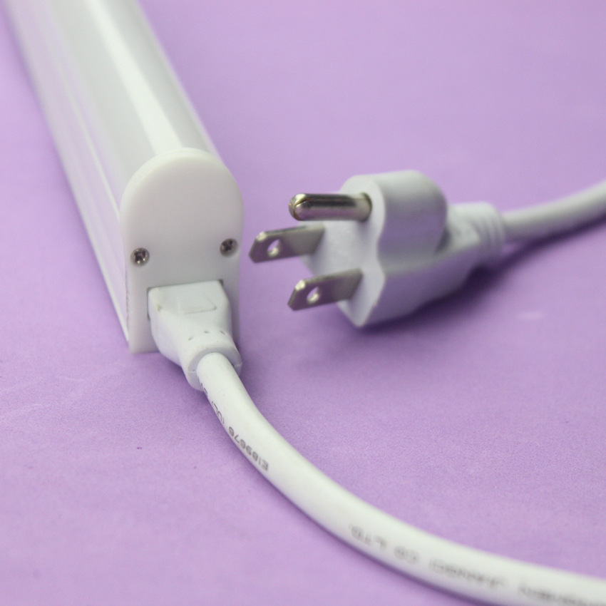 120V Linkable Plug in Led Striplight Bar4W 3000K 60cm 90cm