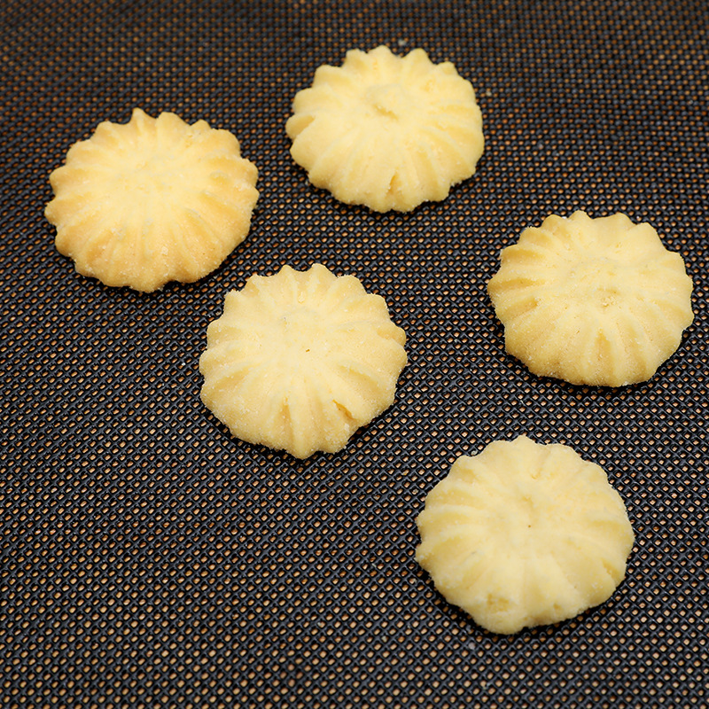 Factory hot selling breathable thick high temperature resistant non-stick Teflon barbecue grid baking pan mat silicone baking mat