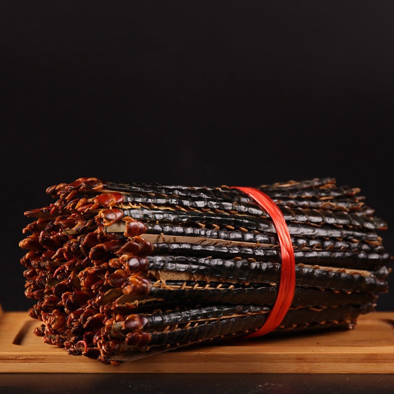 The Centipede Can Be Powdered. Hubei Red-Headed Centipede and Centipede Can Be Soaked in Wine and Used as Medicine. Tianlong Also Has Whole Scorpions. Good Goods. Good Goods