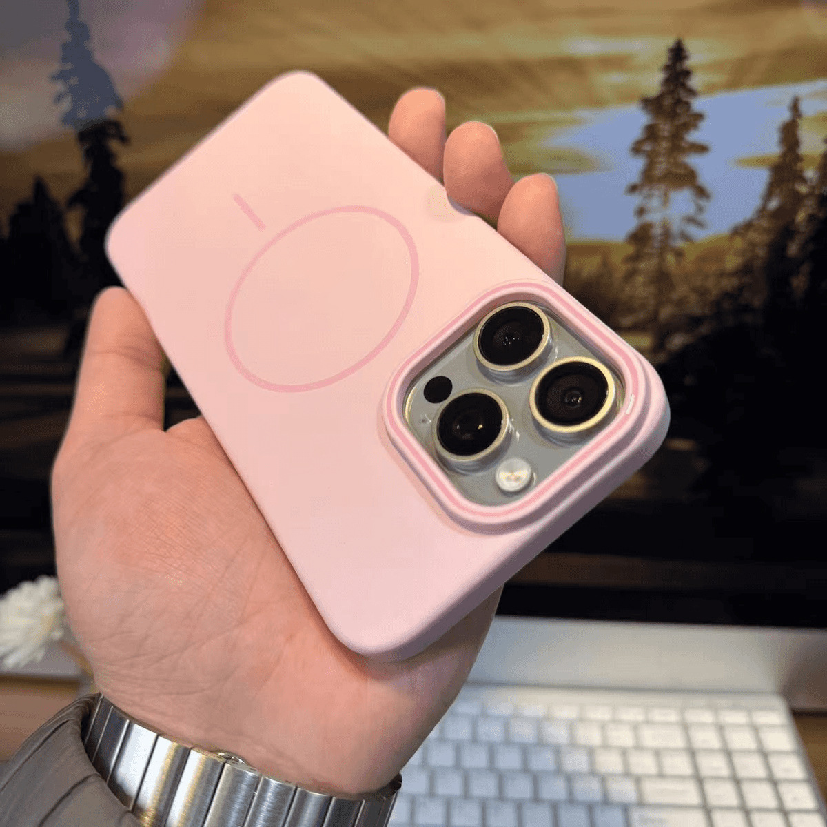 Cross-Border Suitable for Iphone17 Soft Thin Circle Magnetic Phone Case Apple 16Promax Frosted Skin-Friendly Protective Cover