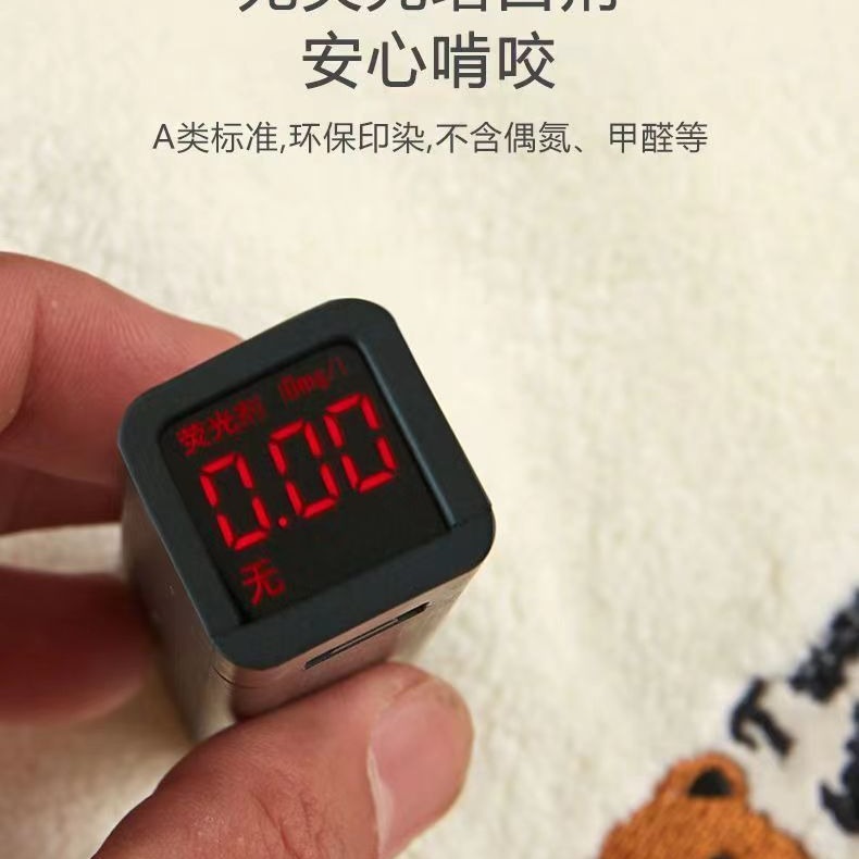 Baby Hand Towel to Wipe Sweat, Newborn Baby Square Towel, Children's Absorbent Handkerchief, Kindergarten Saliva Towel, Coral Velvet