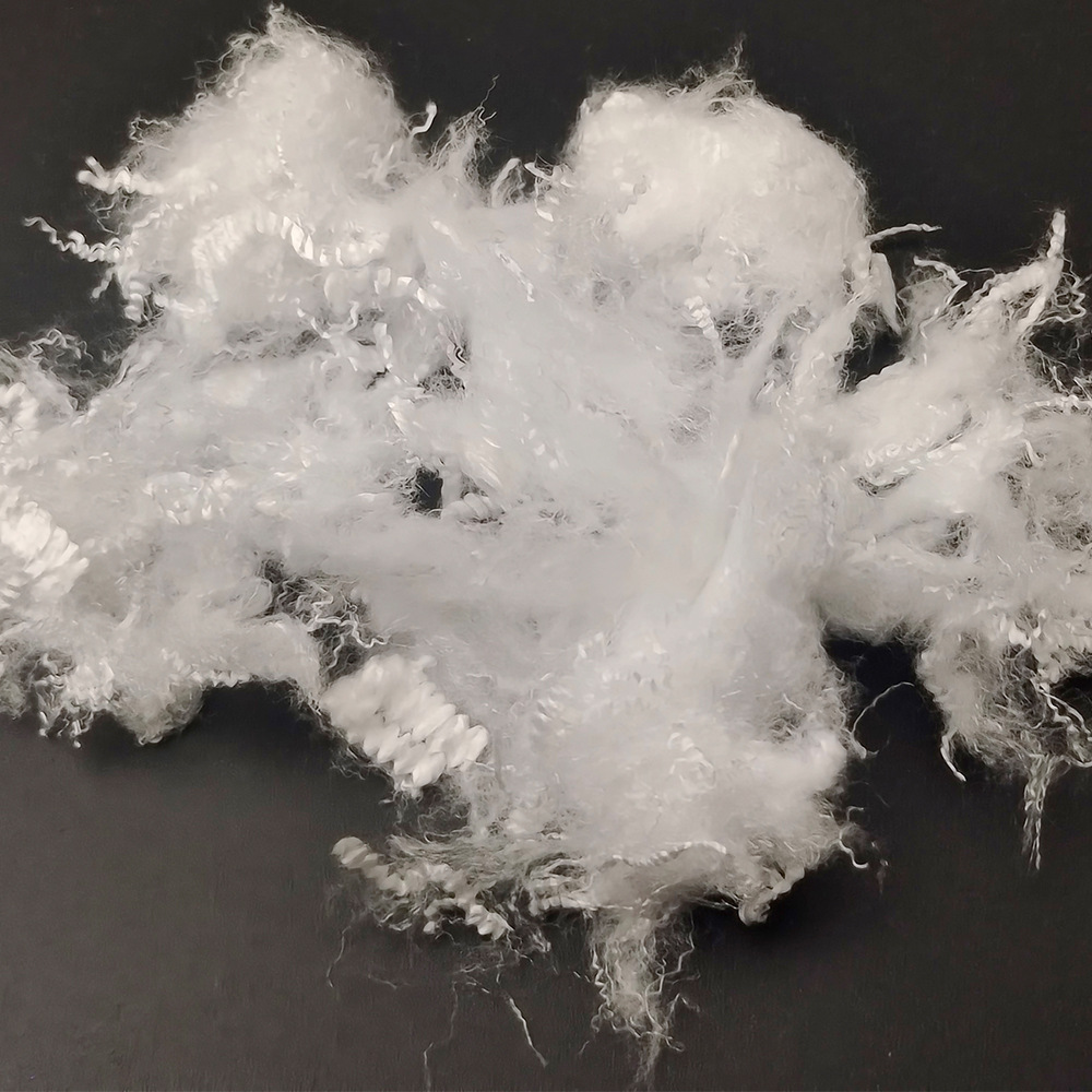 Биоразлагаемое короткое волокно 2D*38мм из полилактидной кислоты (PLA) для наполнения игрушек, экологически чистое и биоразлагаемое