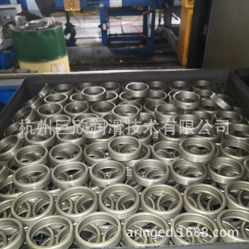Metal Heat Treatment Manufacturers, Fast Bright Quenching Oil Jq308 High Quality Special