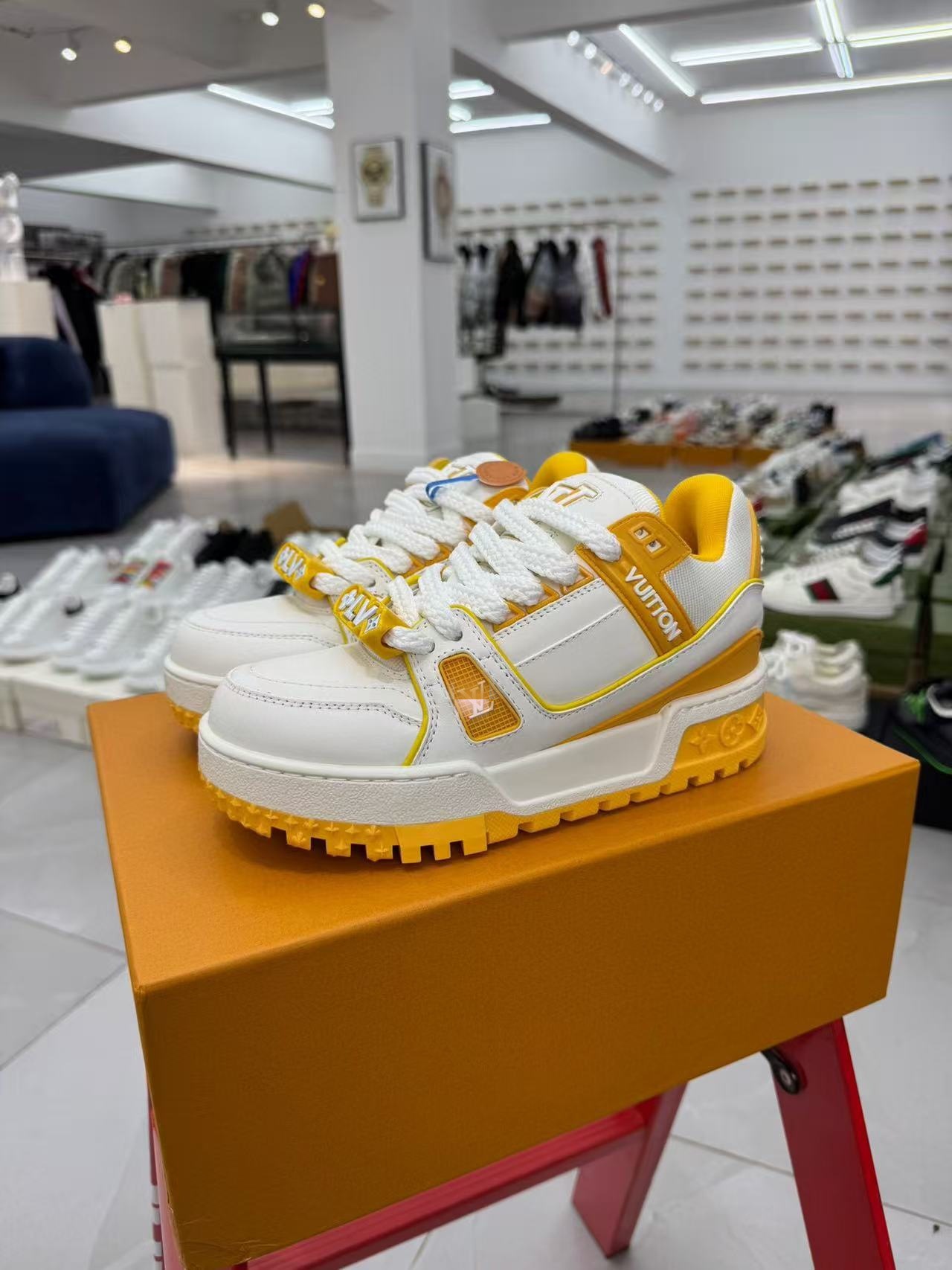 Lvtrainer Maxi Chunky Sneakers for Men and Women Fashion Sports Thick-Soled Height-Increasing Versatile Couple Shoes