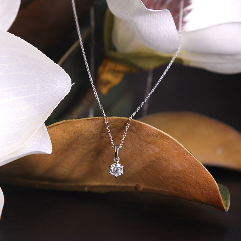 18K Cultivated Diamond Artificial Necklace Classic Six-Prong Pendant Single Pendant Clavicle Chain Laboratory Synthetic Diamond