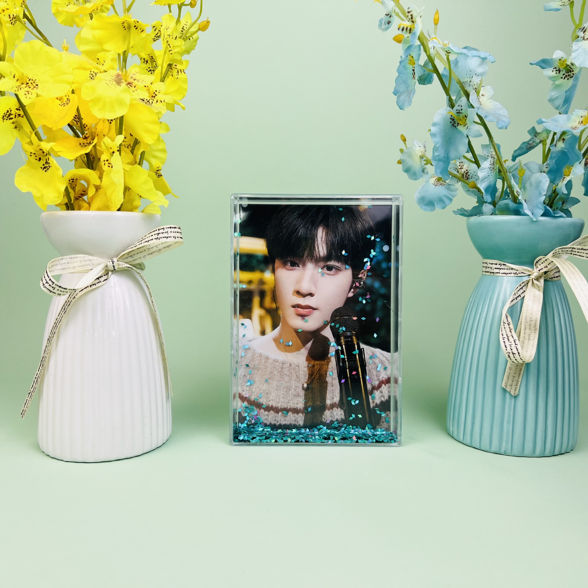 Times Youth League quicksand photo frame contains 6-inch photos TNT Song Yaxuan Liu Yaowen surrounding creative oil photo frame