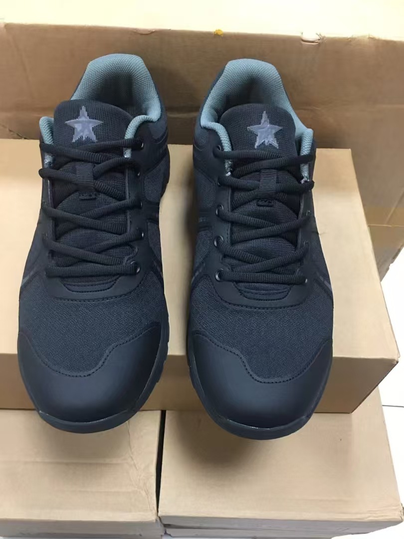 Physical Training Shoes Are a Wise Choice for Outdoor Mountaineering. Spring and Autumn Breathable Training Shoes, Outdoor Running Sports Rubber Shoes