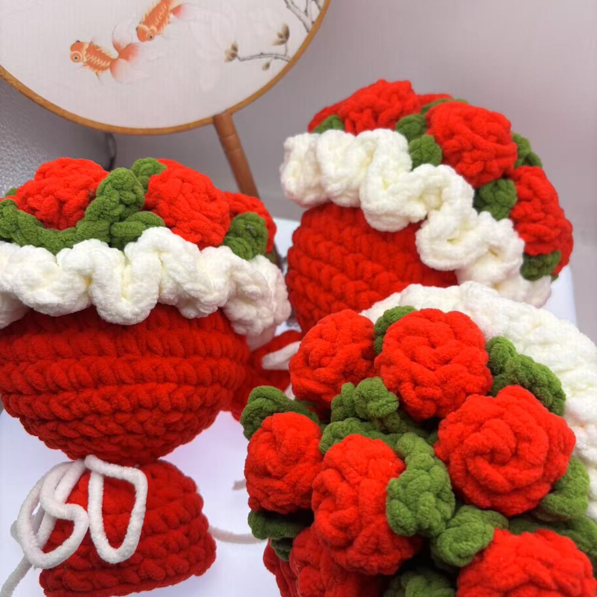 Вязаный вручную букет из роз, готовый продукт, домашний материал для вязания на подарок девушке в день богини