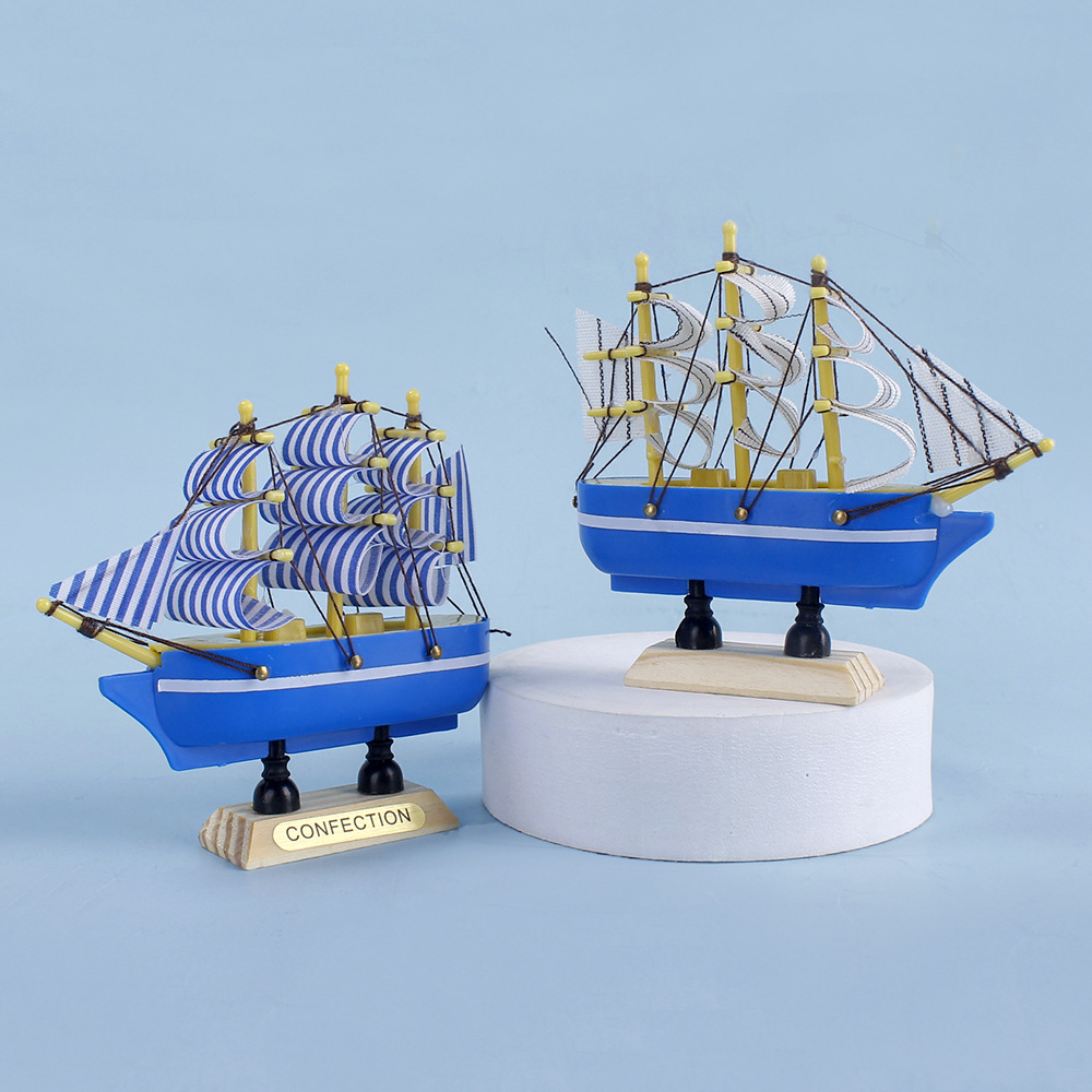 10cm Small Plastic Sailing Sailing Sailing Model Decoration for Graduation Season