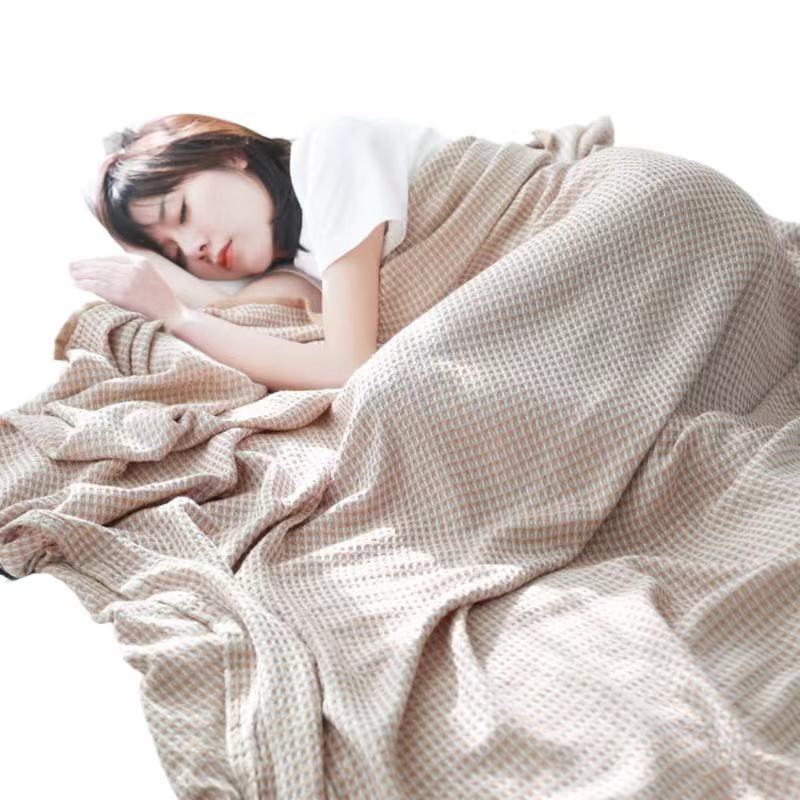 Bamboo fiber yarn-dyed waffle washed summer blanket towel quilt double spring and summer lunch break blanket a generation of hair
