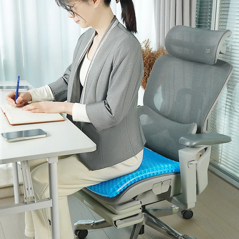 [Summer Cool] Cushion New Summer Honeycomb Hollow Office Sedentary Breathable Car Silicone Ice Cushion