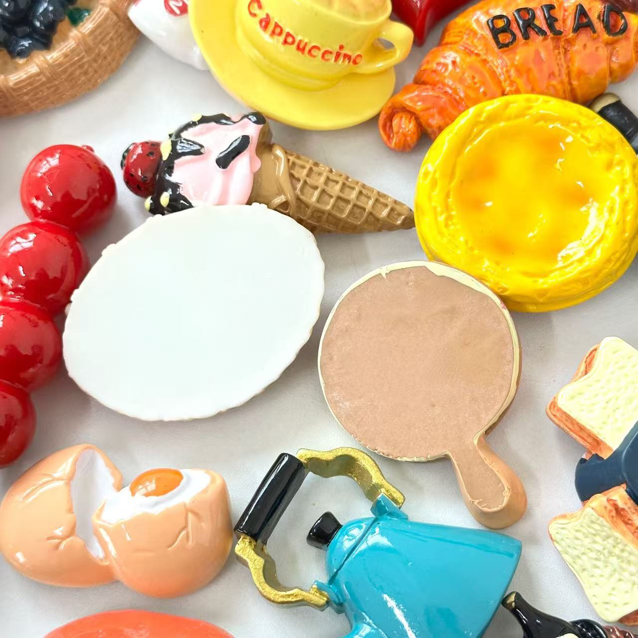 Simulation European high-end food resin DIY hair clip phone case three-dimensional decoration refrigerator accessories