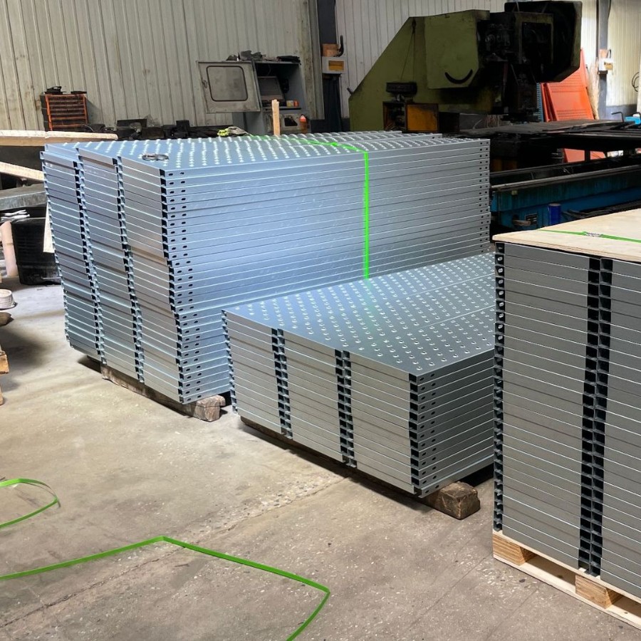 Stainless Steel Fisheye Hole Anti-Skid Plate for Construction Industry Stair Load-Bearing Platform Perforated Tread Raised Round Drum Anti-Skid Plate