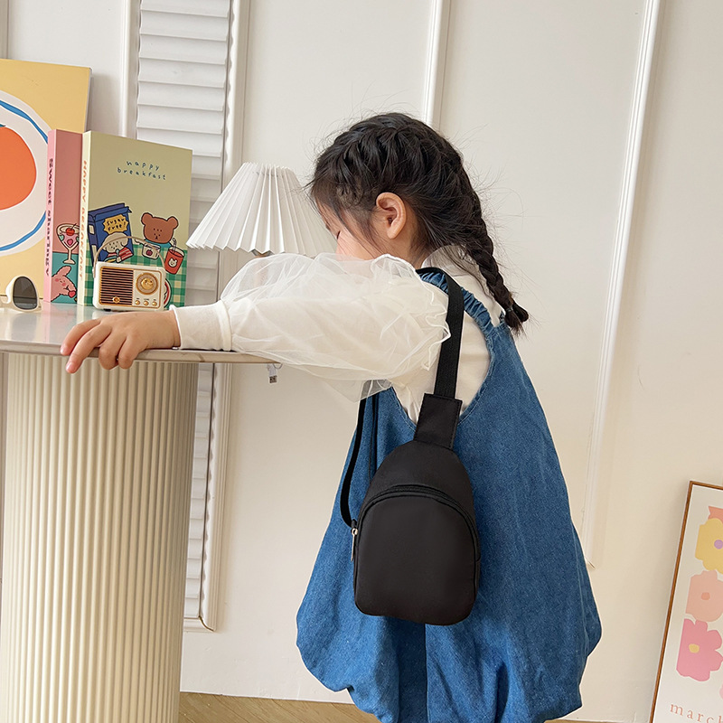 Solid Color Simple Kindergarten Children's Bag Trendy Fashion Chest Bag New Girl's Lightweight Shoulder Crossbody Bag