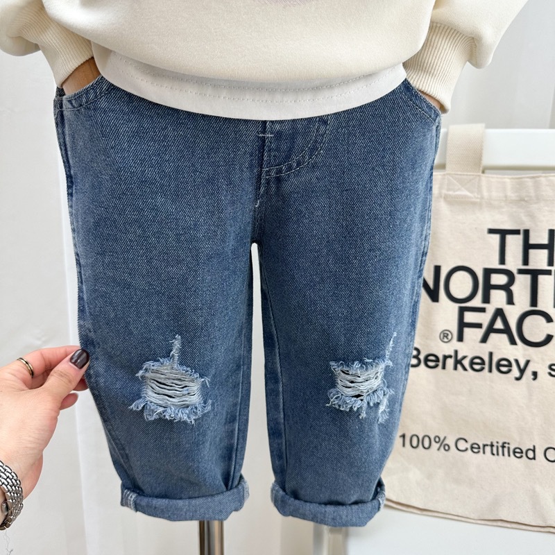 Рваные джинсы для мальчиков Корейский стиль Повседневные брюки Прямые брюки Свободные брюки для детей