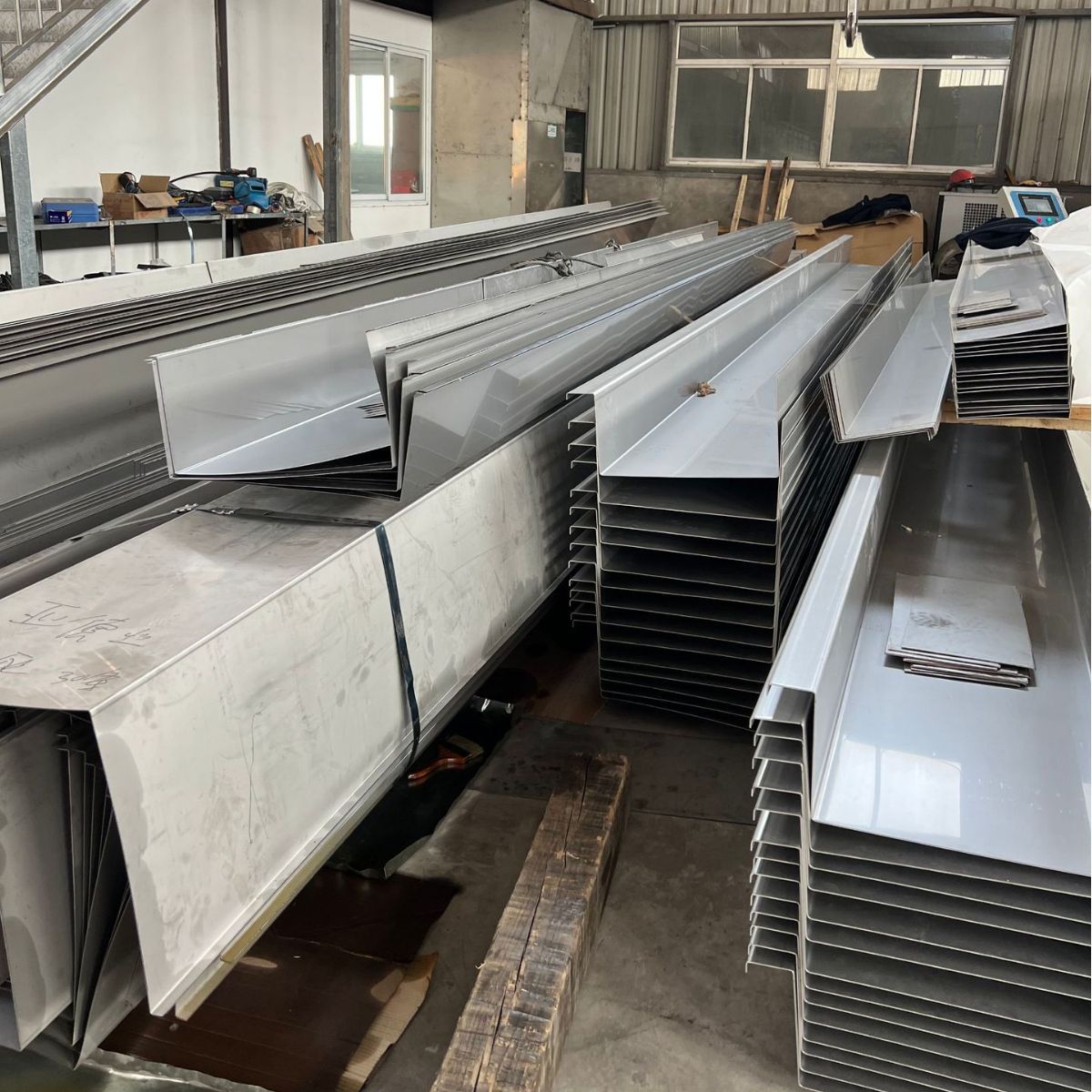 Factory Direct Supply 201 304 316L Stainless Steel Gutter U-Shaped Gutter Stainless Steel Sink Can Be Customized