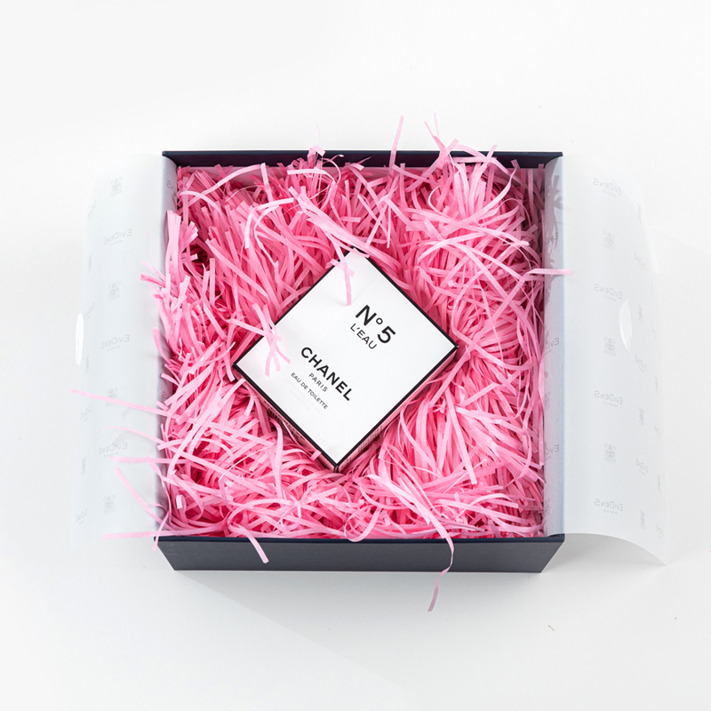 Factory wholesale whole package selling Lafite grass batch shredded paper gift box with hand gift filler paper scraps 500g a pack