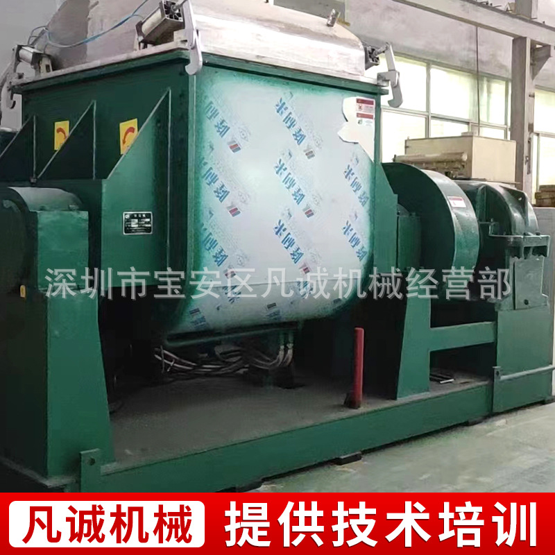 Производители продают 3000 литровую силиконовую месильную машину вертикальную вакуумную месильную машину большую из нержавеющей стали электрическую нагревательную месильную машину