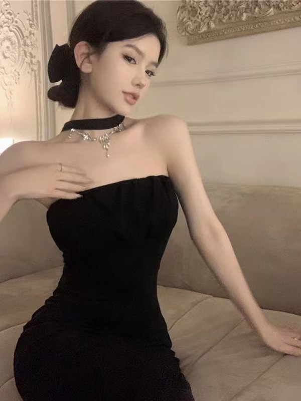 Black halter dress summer pure hot girl skirt sexy bow small slim-fit sheath split skirt