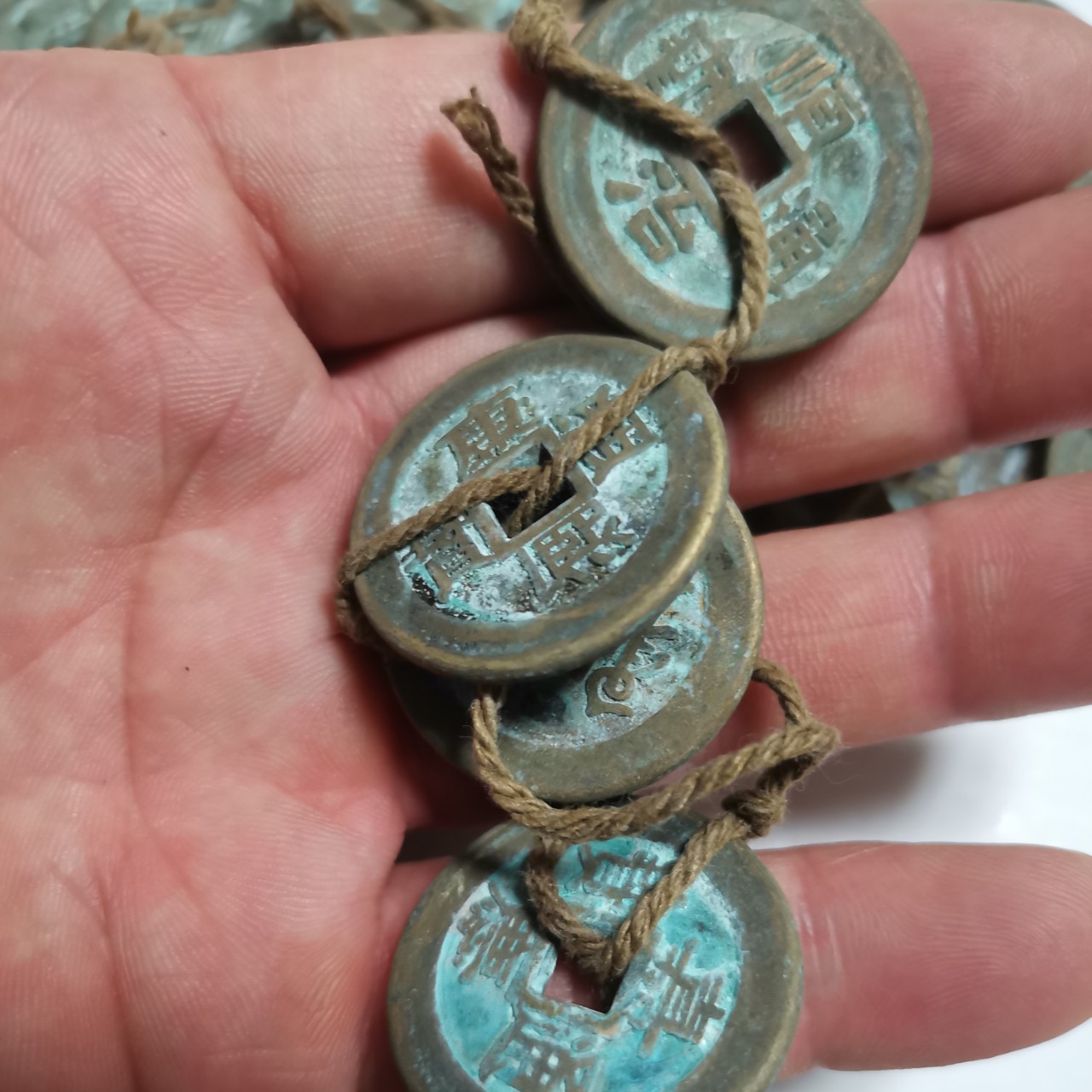The Diameter Is 25mm and the Thickness Is about 1.8mm. Antique Patina Copper Coin Rope Strings. the Five Emperors of the Qing Dynasty Are Sold in Strings