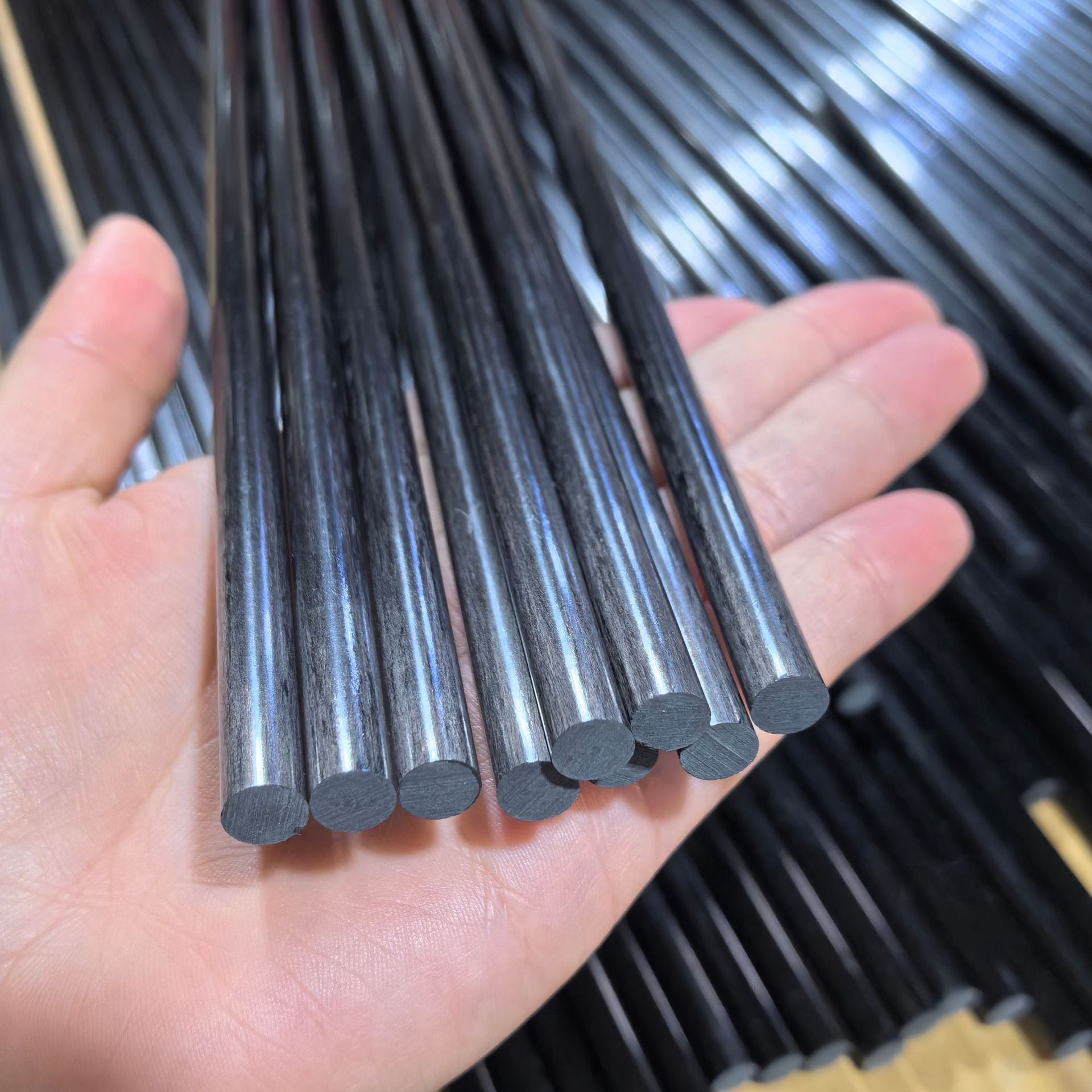 Factory Direct Supply of Pultruded Carbon Fiber Rods/High Hardness Solid Carbon Fiber Round Rods 4mm Carbon Rods Wholesale
