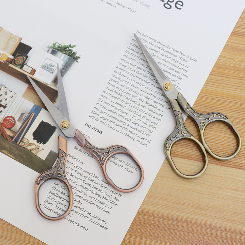Vintage plum blossom scissors stainless steel household scissors window flower embroidery scissors paper cutting scissors thread head handmade small scissors