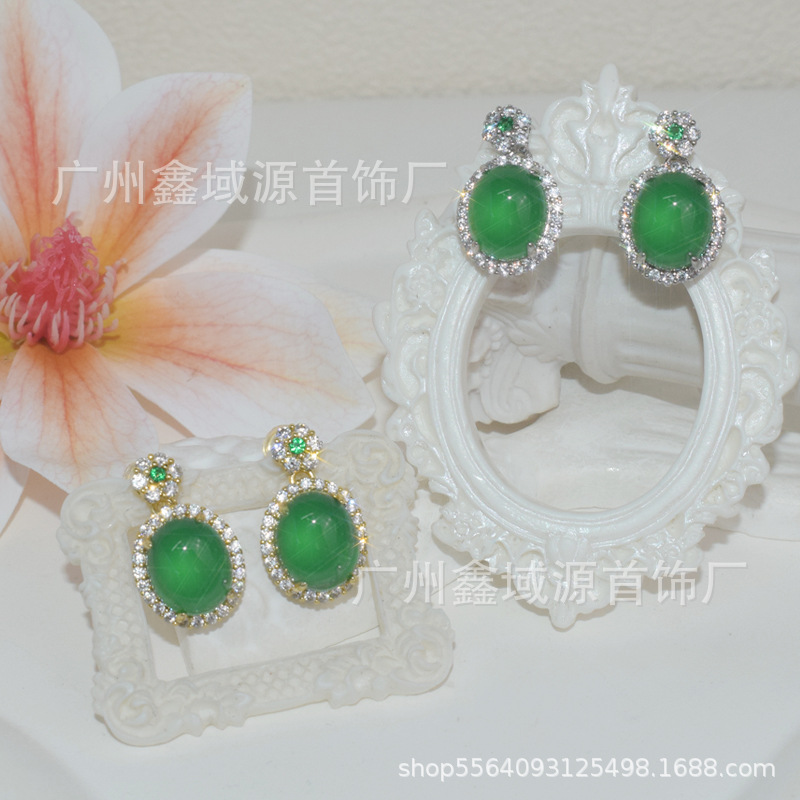 high quality egg noodles natural green chalcedony earrings Joker classic green chalcedony earrings factory wholesale fashion new