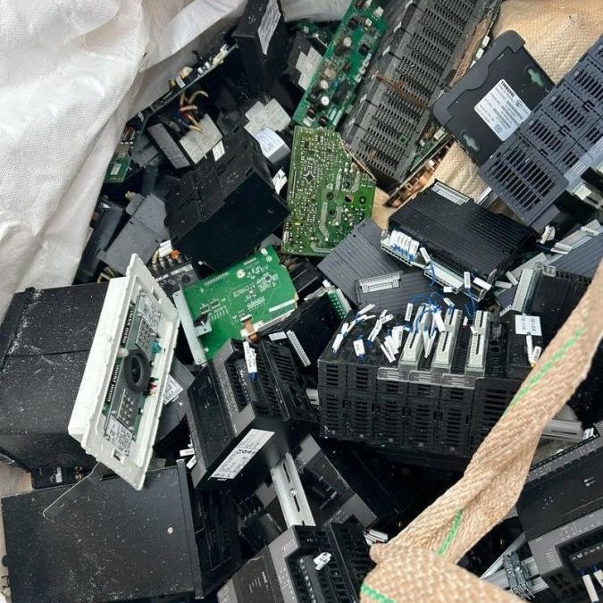 Переработка всех видов отходов печатных плат, компьютерных плат и электронных отходов в различных районах Пекина