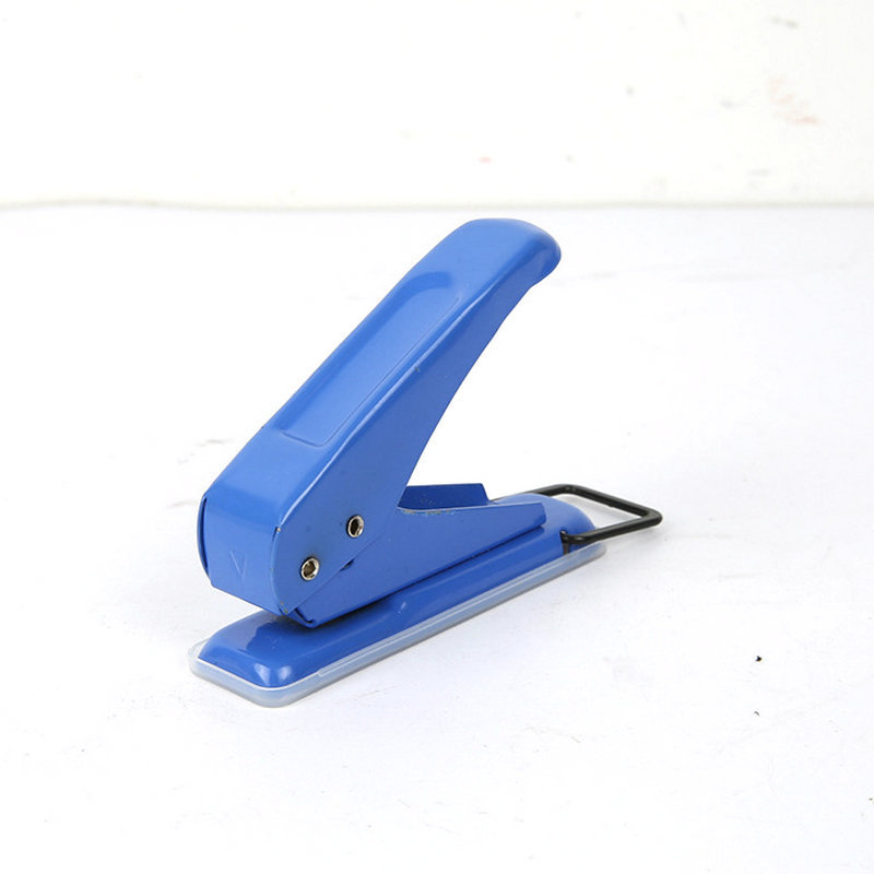 Metal single-hole punching machine small labor-saving stapler multi-color optional single-hand portable student stapler factory