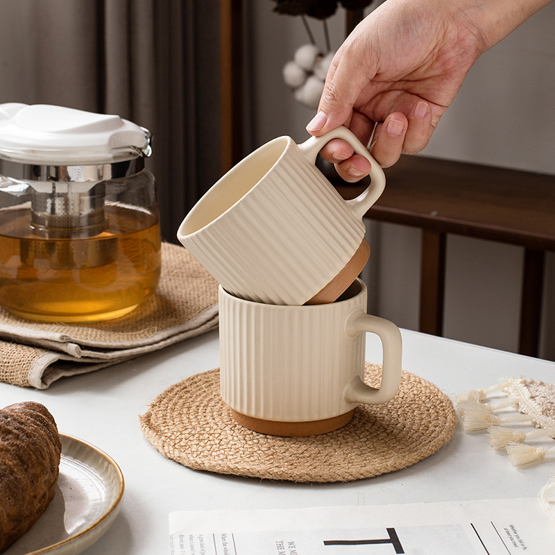 Wholesale ins Wind Net red vertical stripes white Brown splicing ceramic mug logo creative water cup can be set