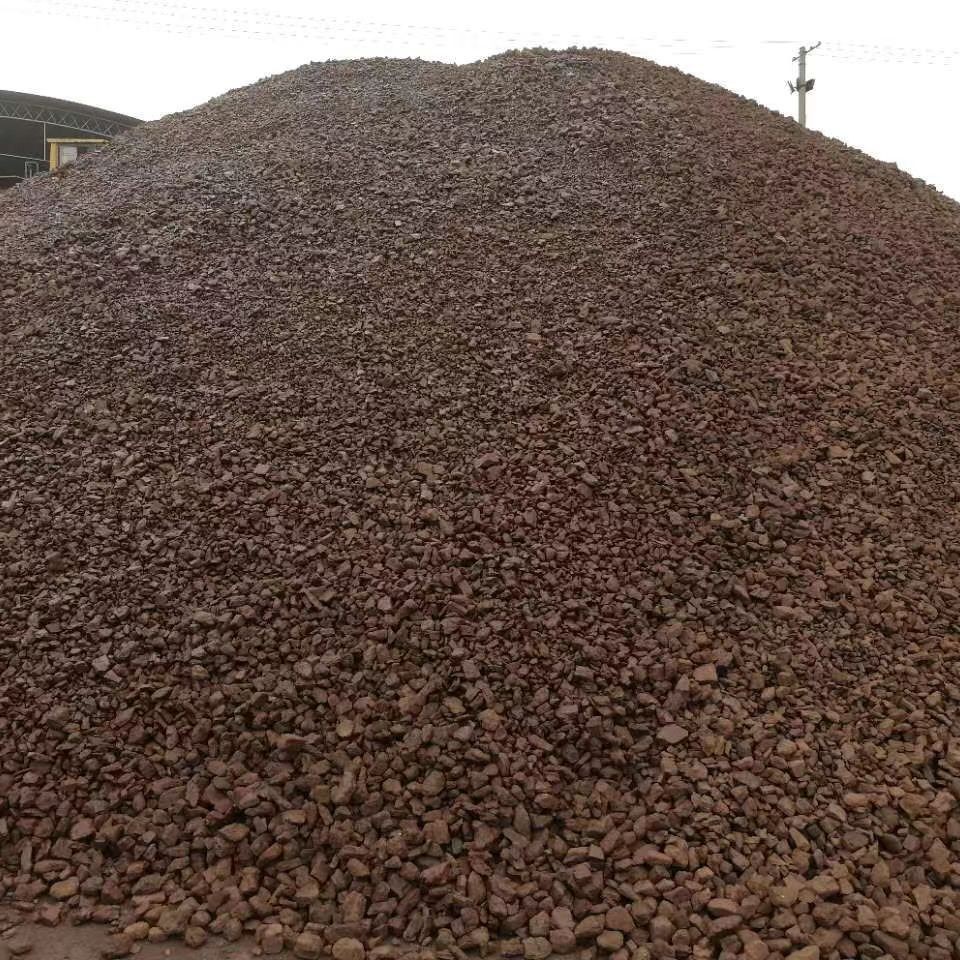 Большие объемы отечественной марганцевой руды для очистки печей поставляются в районах добычи. Размер зерна 1-8 см используется для очистки комков печи сталелитейного завода и плавки 18-25%.