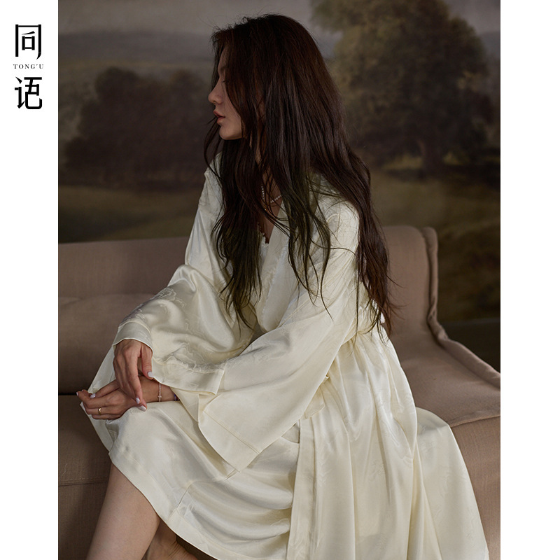 Same Language Morning Gown Women's Spring and Autumn Ice Silk Long Sleeve Nightgown Mid-length Winter Bathrobe Pajamas Two-piece Set Skirt with Sling