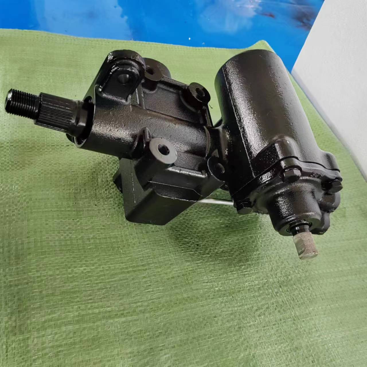Suitable for Right-Hand Drive Land Roverland Rover Defender Steering Gear Manufacturer Wholesale 27-8702