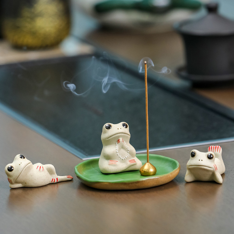 Ruijie Ceramic Frog Tea Pet Ornaments Ceramic Mud Lotus Leaf Tea Ceremony Accessories Tea Table Decorative Line Incense Insert Aquilaria Incense Pan Incense Holder