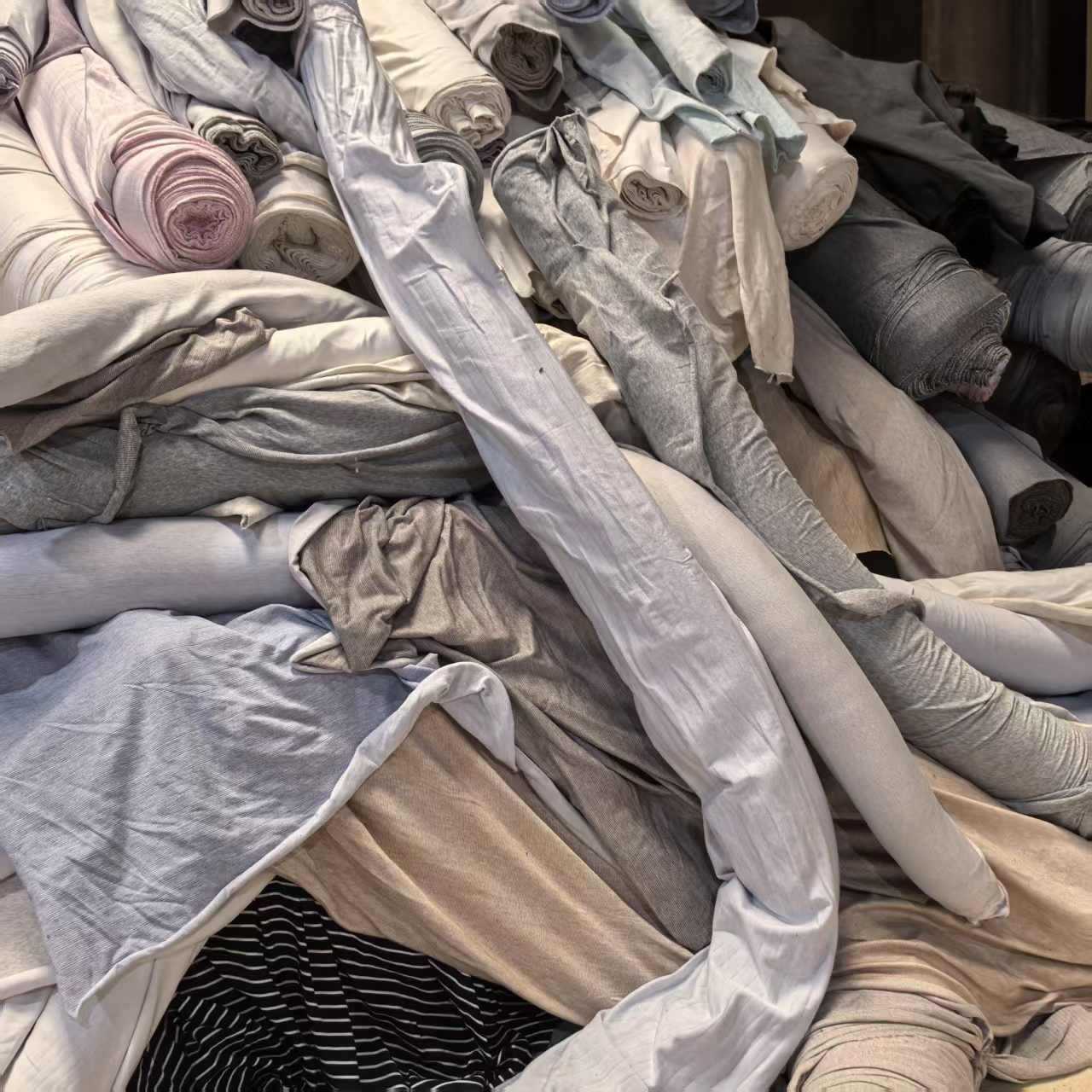 Factory Wholesale Cotton Industrial Cleaning Cloths, Absorbent for Water and Oil, Multi-Colored Rags, Patchwork Rags for Degreasing and Decontamination