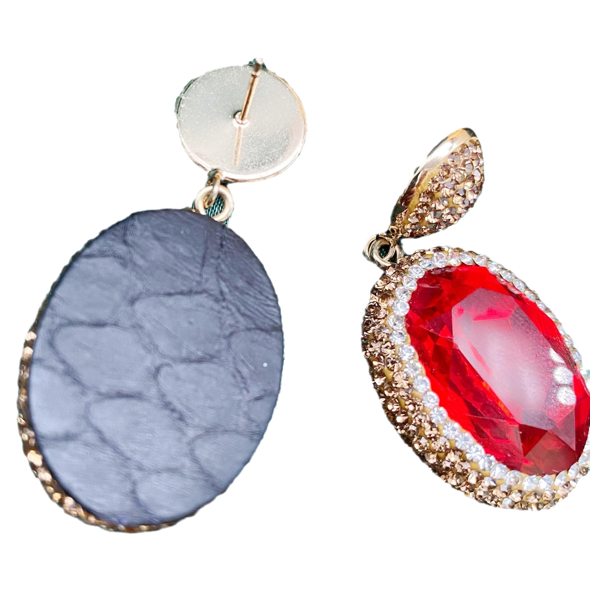 Women's New Swarovski Crystal Middle-Aged High-End French Retro Earrings Design Internet Celebrity Hot Style Earrings